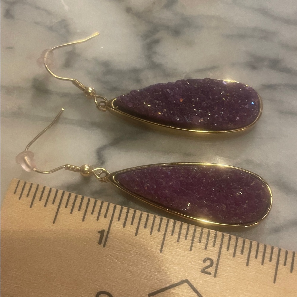 Kinsley Armelle Gold &  Purple Royal Quartz Druzy Dangle Earrings, signed - Picture 3 of 8